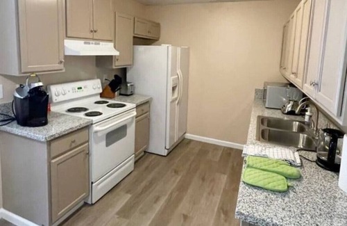 Fresno Condo | 2247 W Dakota Fresno · Nice King Bed! Fenced BackYard- W/D and Parking!