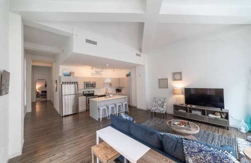 Westown Apartment | 225- Huge 2 bedroom condo king beds-Free parking-extras