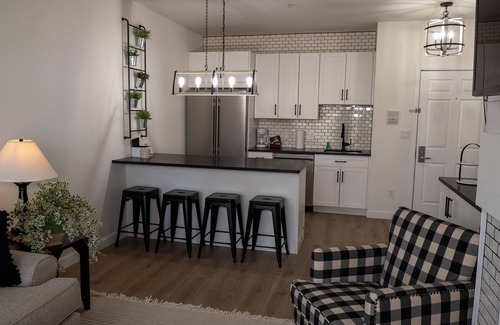 Delavan Lake Condo | 225 - One Bedroom Condo Suite w/Water Views from Balcony