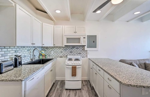 Open Sands Condo | #228 Fontainebleau