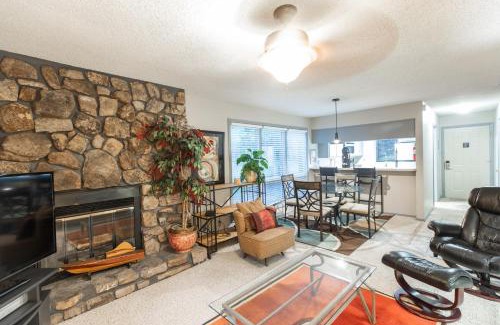 Mount Ida Apartment | 22BNC, Two bedroom, two bath log-sided condo with forest view condo