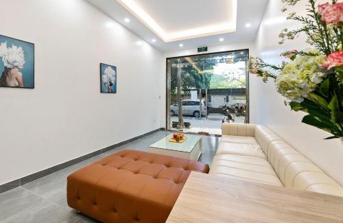 Cong Vi Apartment | 22Housing Luxury Apartment near lotte tower
