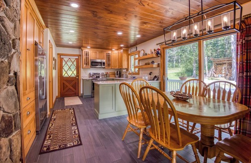 Rangeley House | 🐾23 Dolman - Amalaran - 360' of frontage on Dodge Pond, dog friendly