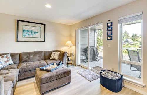 Ocean Shores Apartment | 23-Mile Canal On-Site Condo in Ocean Shores!