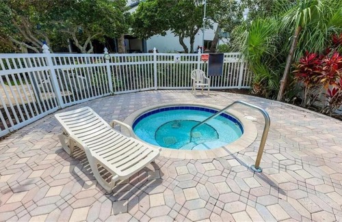 Southwest Orlando Apartment | 2301-2-CD-Enclave Skyline condo Near Universal