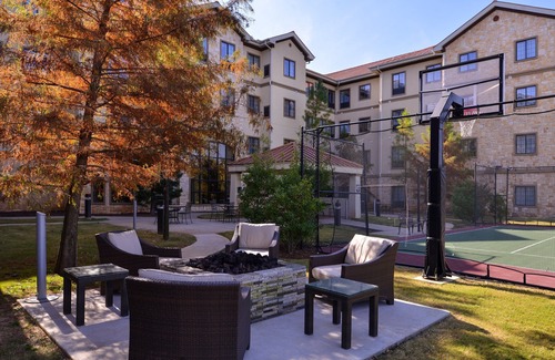 Central Oklahoma City Condo | 24 Hour Fitness Center | Free Breakfast + Heated Saltwater Pool