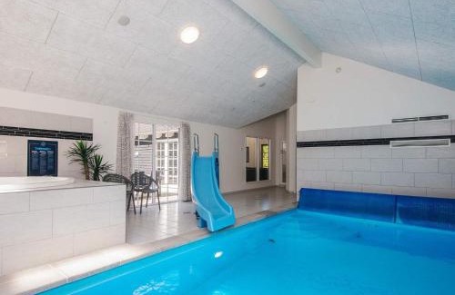 Blavand House | 24 person holiday home in Blåvand