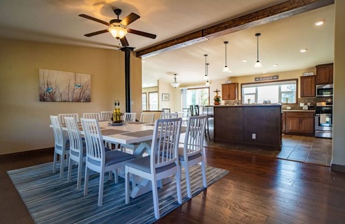 Florissant Cabin | 24 Quiver Circle · Spectacular Mountain View ★ 5 Acres ★ PIKES PEAK