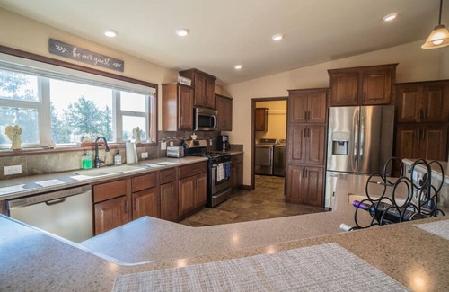 Florissant Cabin | 24 Quiver Circle · Spectacular Mountain View ★ 5 Acres ★ PIKES PEAK