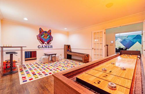 Royal Pines Villa | 24-Sleeper, Hot Tub, Sauna, Game Rm, Near Biltmore
