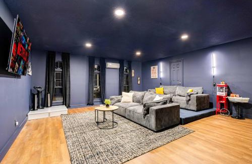 Royal Pines Villa | 24-Sleeper, Hot Tub, Sauna, Game Rm, Near Biltmore