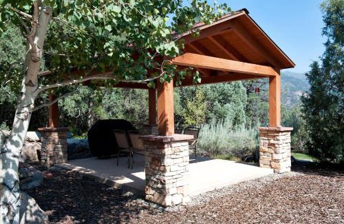Hermosa House | 240 County Road 201