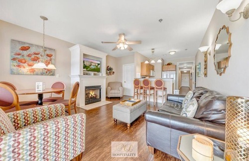 Huddleston Apartment | #243 Pointe - 2 Bedroom Lakefront Condo at Mariners SML