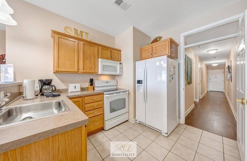 Huddleston Apartment | #243 Pointe - 2 Bedroom Lakefront Condo at Mariners SML