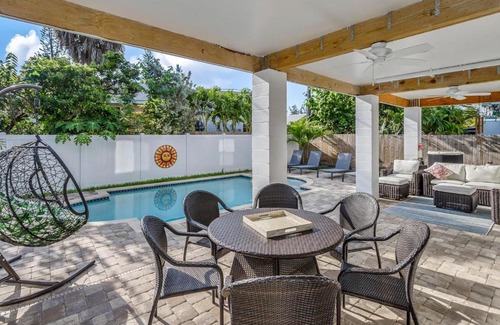Fort Myers Beach House | 246 Delmar Ave by Coastal Vacation Properties