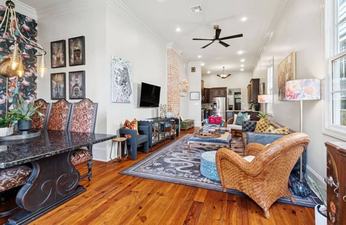 Faubourg Marigny Apartment | 2470 Royal St New Orleans LA