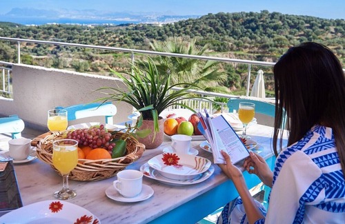Stalos Villa | 24sleeps - 3 Modern renovated villas - 3 Prvt Pools - View