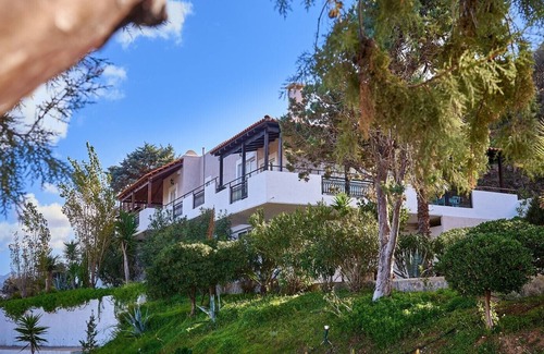 Stalos Villa | 24sleeps - 3 Modern renovated villas - 3 Prvt Pools - View