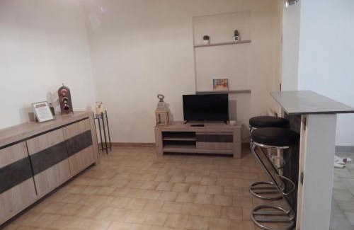 Coursan Apartment | 25 F Mistral 1 er G