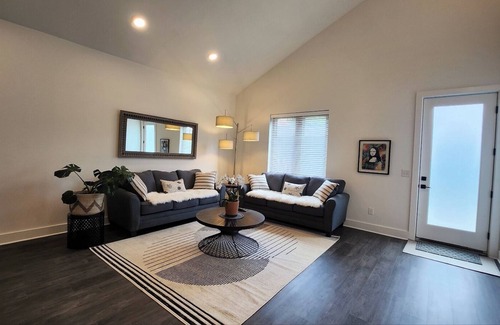 Hendersonville House | 25 Mins Downtown Nashville - New Modern Single Home Near Old Hickory Lake