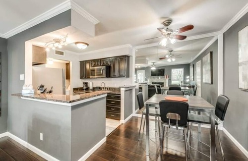 Irving Apartment | 25% OFF I40 - 1BD Condo, Pool, HWYS 161/183 - DFW South Irving