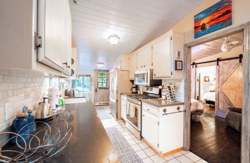Pierpont Bay House | 25%Off Sept 25-28! Hot Tub To Beach, Great Reviews