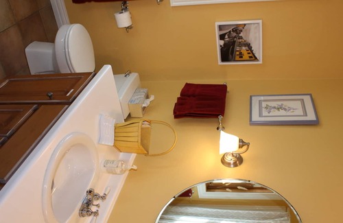 Ellison Bay House | 2500 sq ft open floor plan short walk to water!