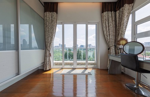 Sea Park Villa | 25000sqft Grand Luxe Villa PJ 13BR 42Pax