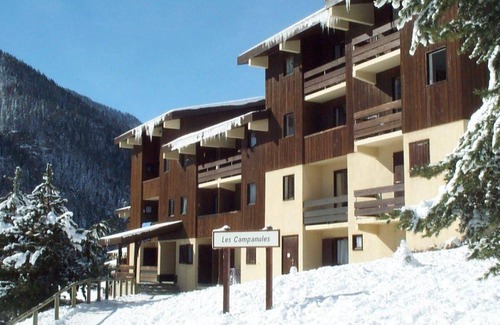 Villarodin-Bourget Apartment | 250m from ski slopes, Ground floor, terrace, parking, tv, 30m², La Norma