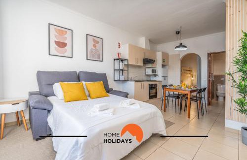 Patio Apartment | #253 Fernando Pessoa 28 by Home Holidays