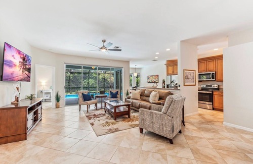 Bonita Springs House | 25530 Cedar Creek SFH