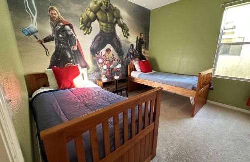 Sunset Ridge Villa | 258 Sunset themed retreat- Sleeps 10
