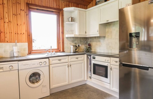 Welton Cottage | 26 DUKES MEADOW, pet friendly, character holiday cottage in Greystoke