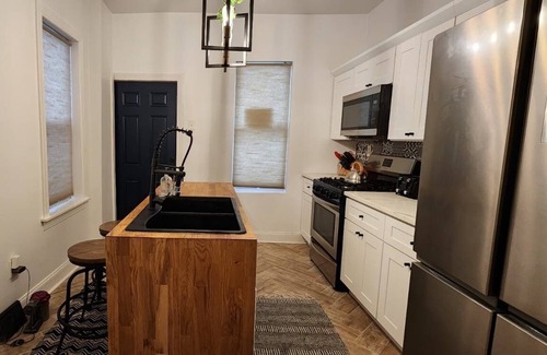 South Philadelphia West House | #26 NEW Cozy Basement Room in Point Breeze