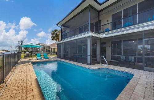 Port Charlotte House | 2674 Lake View