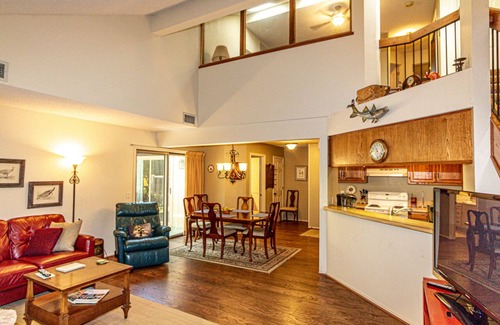 Hot Springs Village House | 27 Turquesa Place - A nicely furnished town home near Coronado Center. Walking
