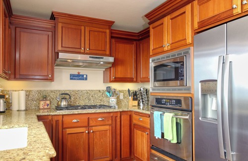 Downtown House | 271 Wadsworth: 2 BR, 1.5 BA Townhouse in Pismo Beach, Sleeps 6