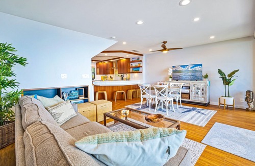 Downtown Lahaina Condo | 272-6 Puamana 2 Bedroom Oceanfront Remodeled!