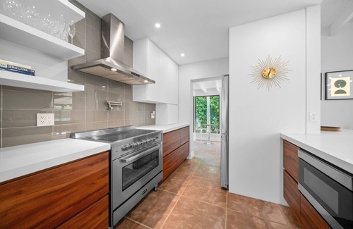 Lighthouse Point House | 27801 Managed By Brampton Park