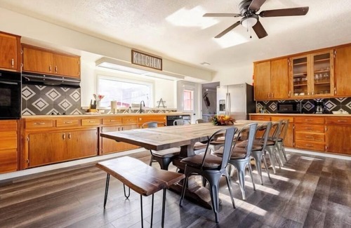 Camp Nelson House | 2800 sq. Foot, Scenic Mountain View, National Forest, 1 story, Family & Pets