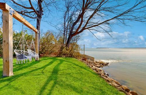 Innisfil House | 2889 Purvis Street