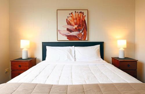 Oamaru Hotel | 289 Midway Motel