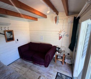 Shoreham-by-Sea House | 29 Park Avenue , Shoreham-by-Sea , Cozy Cabin