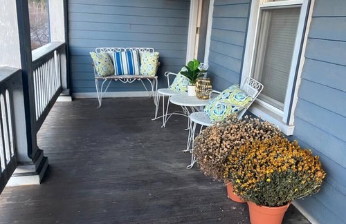 Williamstown Apartment | 292 Cole - 2 bed Apartment ☀️