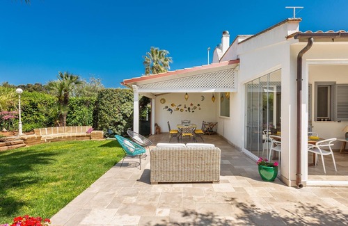 Rosa Marina Villa | 2950 Villa Acquamarina by BarbarHouse