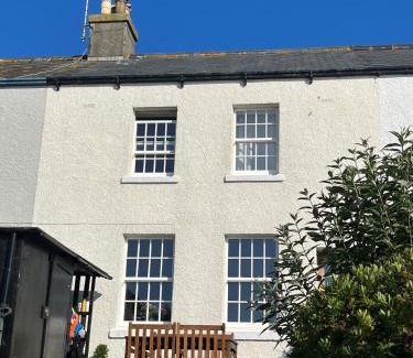 Gorran Haven House | 2a Coastguard Cottages