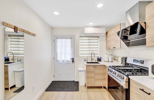 Rosemead House | 2B2B/Free Tesla Charging/Free Parking/Quiet
