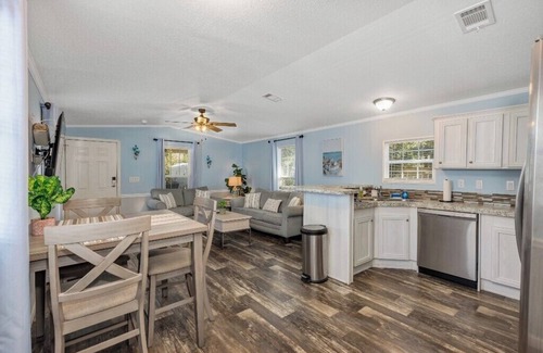 Dunnellon House | 2bd 2ba Private Rainbow River Bungalow - Unit W