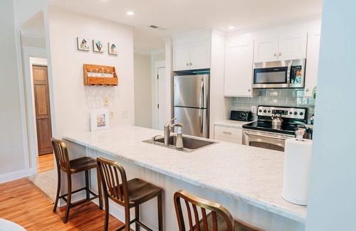 Isle of Palms Condo | 2bd/2bath villa with pool and walkable to the beach