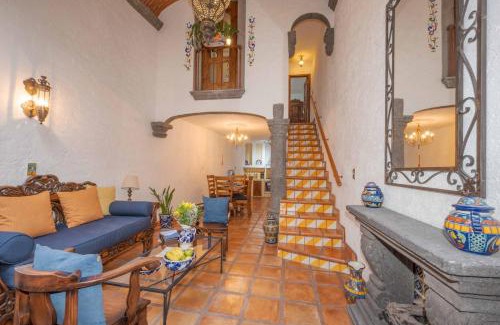 Colonia San Antonio House | 2bd Charming Colonial Home With Terrace View